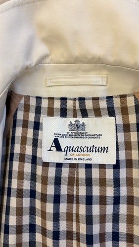 Aquascutum signature - 🍂,