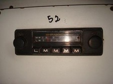 VINTAGE CAR RADIO. OLD CAR