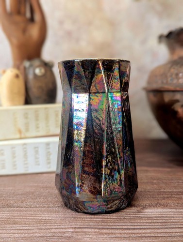 Vintage iridescent studio - iridescent,
