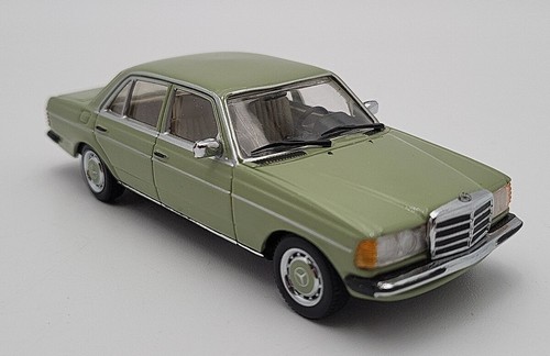 Minichamps mercedes benz - 1:43,