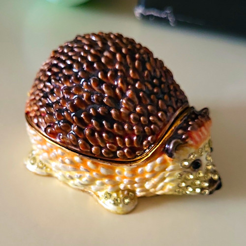 Juliana enamelled hedgehog - enamelled,