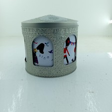 M&S Queen Elizabeth Platinum