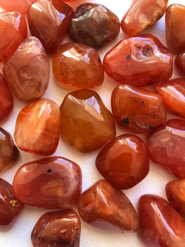 Carnelian tumblestone gemstone - carnelian,