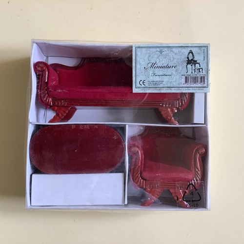 Scale dolls house - scale,