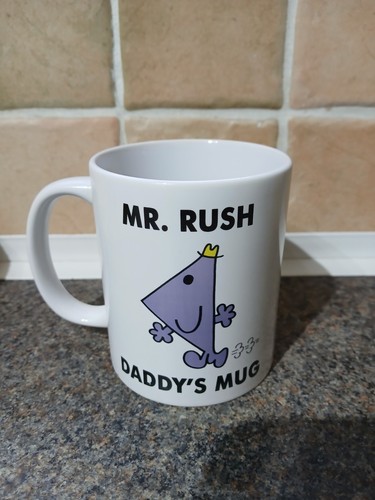 Men rush coffee - tea, mug