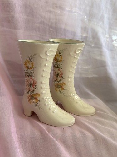 Small ceramic gloss boot vace - ceramic,