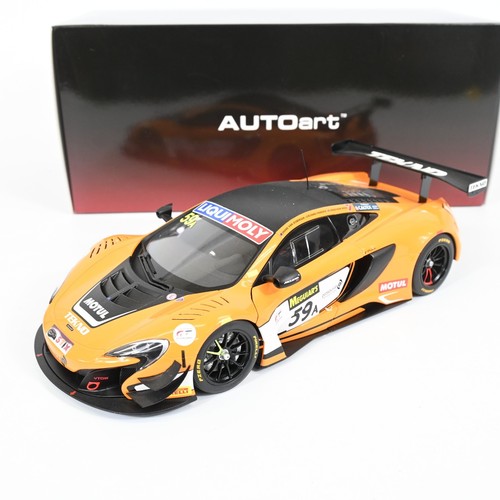 Autoart mclaren 650s - 1/18,