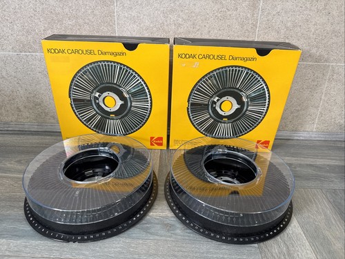 Kodak slide projector - x2,