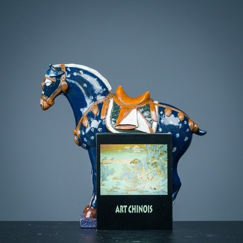 Parastone resin sculpture - parastone,