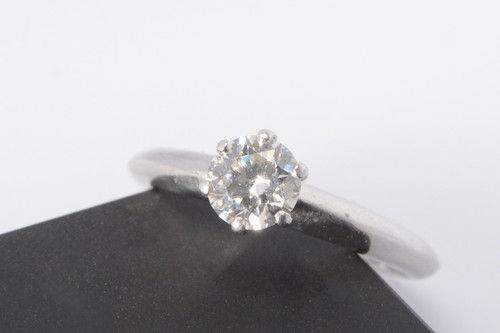 Tiffany platinum diamond - &, co