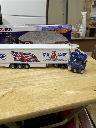 Corgi scale model truck - corgi,