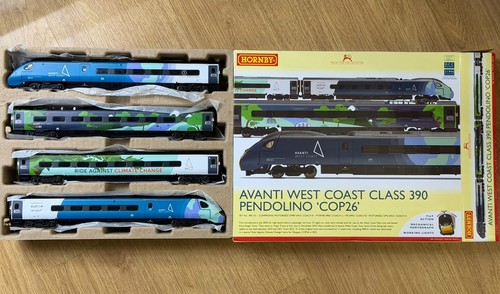 Hornby r30444 class 390 - class,