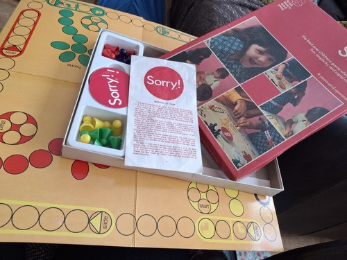 Waddingtons sorry board game - sorry!,