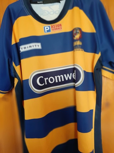 Brisbane broncos jersey - brisbane,