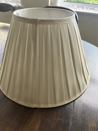 Marks spencer cream pleated - &,