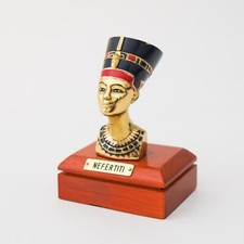 NEFERTITI Egyptian Pharaoh