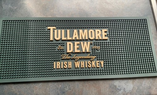 Tullamore dew irish whiskey - dew,