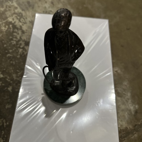 Bronze gentleman golfer - bronze,