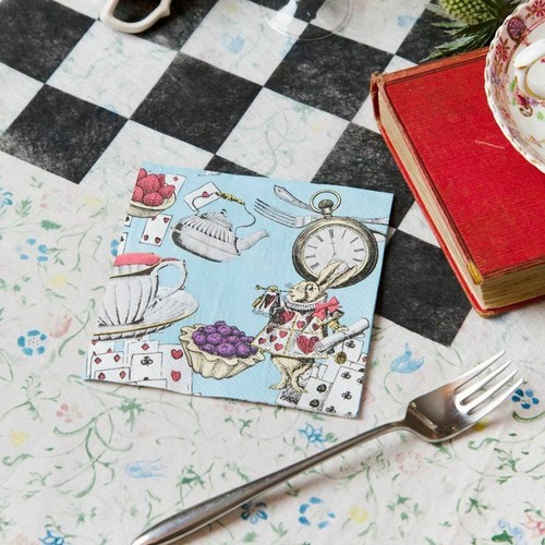 Alice wonderland cocktail - in,