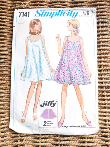 Vintage 1960s simplicity - vintage,
