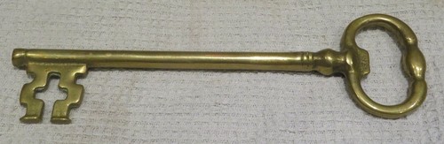 Vintage brass key theatrical - vintage,