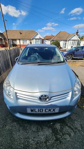 Toyota auris 2010 - toyota,