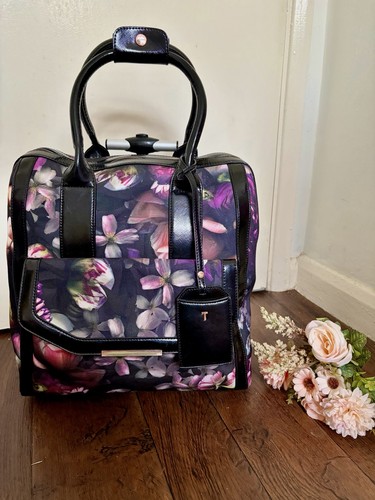 Gorgeous ted baker shadow - ted, "shadow