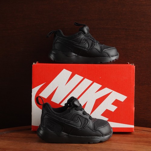 Nike sneakers toddler size - sneakers,