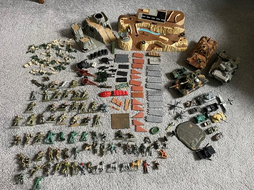 Army battle figures tanks - tanks, /