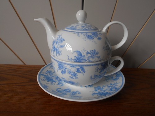 Blue floral chintz - blue, china