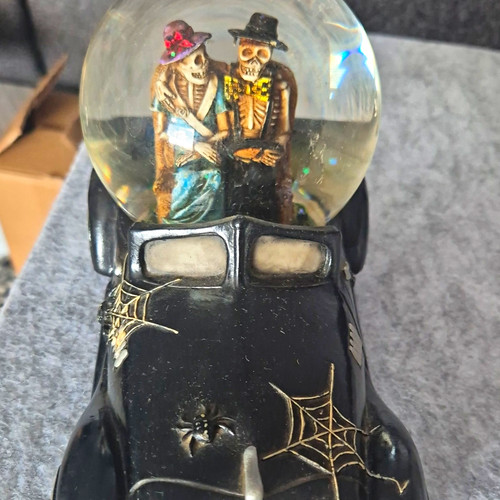 Halloween snow globe black car - black,