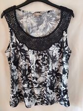 BNWOT Soon Matalan Black/White Floral Crocheted Neck Sleeveless Top Size 14