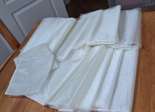Ivory table runners - table, 1