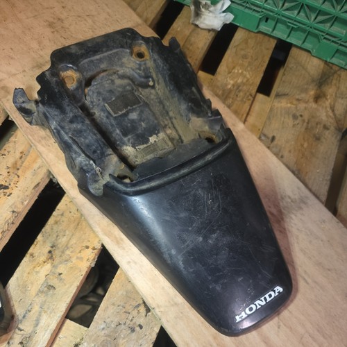 Honda 125 2005 rear tail - xr, l
