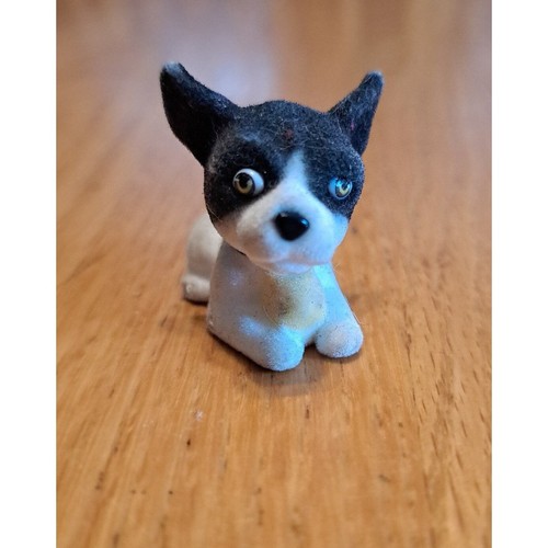 Vintage puppy pocket - in,