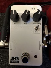 JHS Series 3 Delay Pedal