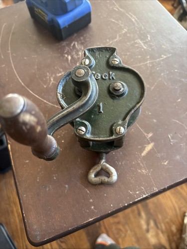 Antique teck cast iron - 1-,