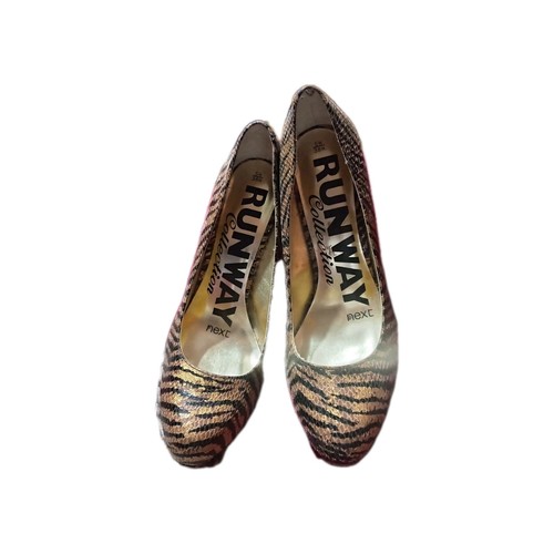 Next runway collection - runway,