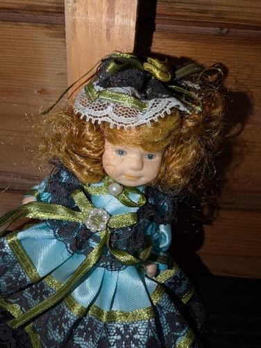 Small haunted doll clara - haunted,