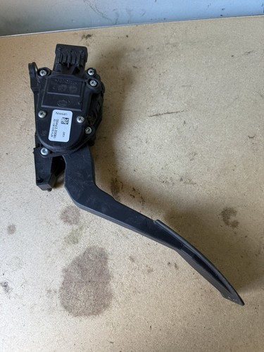 Nissan navara throttle pedal - navara,