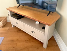 Marks and Spencer Padstow TV unit