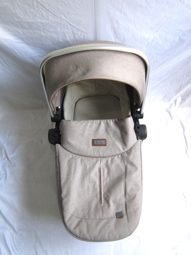 Silver cross carrycot - cross,