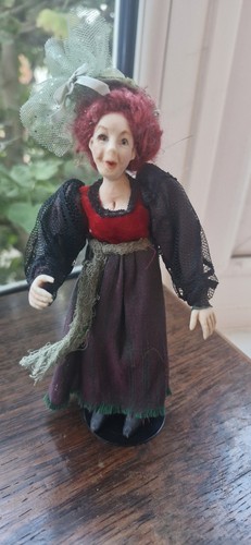 Ooak scale dolls - 1/12,