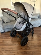 Kinderkraft Moov Pushchair