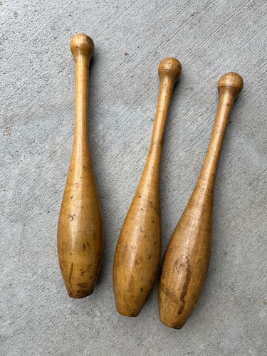 Vintage wooden juggling - juggling, clubs