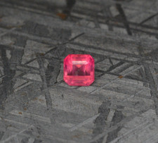Red beryl emerald - red,