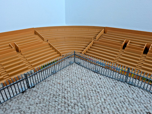 Subbuteo crowd barries 61170 - crowd,