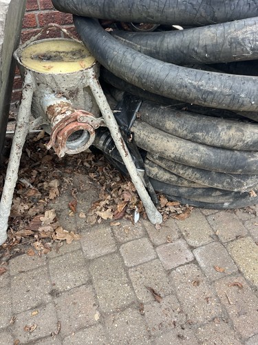 Screed pump tripod - ,, three