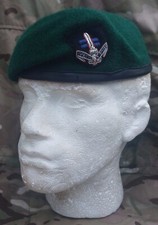 Royal Marines SBS Special Boat Service & Cap Badge New
