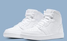 Nike Air Jordan 1 Mid Triple
